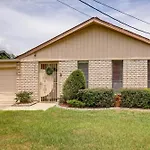 Quaint New Orleans Home About 10 Mi To Bourbon St!