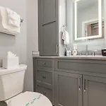 The Crescent Apartment *