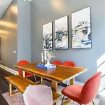 The Steamboat Apartment