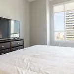 Landing Modern Apartment With Amazing Amenities