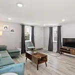 Holiday home Skip To Saint Charles Local Art-filled Hideaway