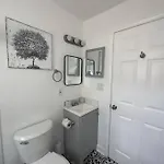 Charming 2br! Close To Fq & Bourbon St. Apartment