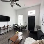 Charming 2br! Close To Fq & Bourbon St.