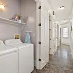 3bd Steps To Saint Charles Gated Parking * New Orleans