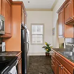 Holiday home 3bd Steps To Saint Charles Gated Parking New Orleans