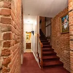 Quarter House Suites