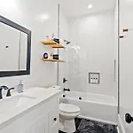 Elegant 4bd With Pool And Off Street Parking New Orleans