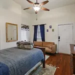 Cute Quiet Mid-city - Location * New Orleans