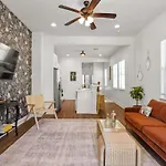 Fabulous Classy And Comfy 3bd 2ba And Parking Apartment New Orleans