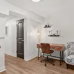 Fabulous Classy And Comfy 3bd 2ba And Parking