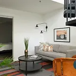 Roami At The Mandeville