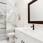 Holiday home Luxury 5bdrm 5ba Near French Quarter *