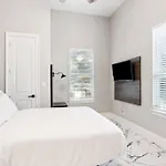Luxury 5bdrm 5ba Near French Quarter