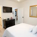 Esplanade Magic 5 Just Minutes By Uber Or Car To French Quarter And 5 Mins From Superdome Holiday home New Orleans