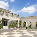 Hotel The Ritz-carlton, 5*