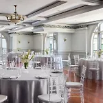 The Ritz-carlton, Hotel