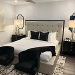 The St. Charles * New Orleans