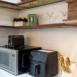 Esplanade Magic 5 Just Minutes By Uber Or Car To French Quarter And 5 Mins From Superdome *