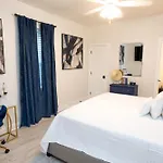 Holiday home Esplanade Magic 5 Just Minutes By Uber Or Car To French Quarter And 5 Mins From Superdome