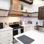 Holiday home Esplanade Magic 5 Just Minutes By Uber Or Car To French Quarter And 5 Mins From Superdome *