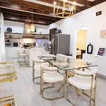 Esplanade Magic 5 Just Minutes By Uber Or Car To French Quarter And 5 Mins From Superdome Holiday home *