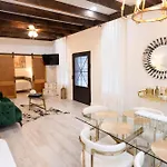 Esplanade Magic 5 Just Minutes By Uber Or Car To French Quarter And 5 Mins From Superdome Holiday home New Orleans
