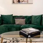 Esplanade Magic 5 Just Minutes By Uber Or Car To French Quarter And 5 Mins From Superdome Holiday home *