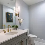The Lrish House Apartment New Orleans