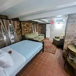 Bed & Breakfast The Esplanade Mansion 3*