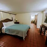 The Esplanade Mansion Bed & Breakfast 3*