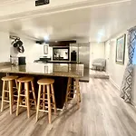 Motel Magazine Mansion 3*
