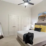 Urban Living In The Heart Of * New Orleans