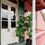 Chic Spot Near The Lower French Quarter