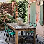 Chic Spot Near The Lower French Quarter