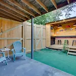 2 Mi To Dtwn New Orleans Escape!