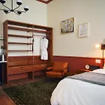 Inn Copper Vine Wine Pub & 3*
