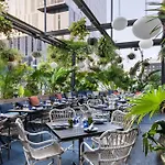 Copper Vine Wine Pub & Inn