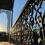 Bed & Breakfast The Lanaux Mansion