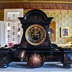 The Lanaux Mansion Bed & Breakfast 4*