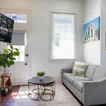 Fabulous Cottages With City Views