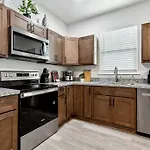 15 Bedrooms In The Heart Of Nola