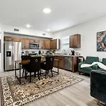 15 Bedrooms In The Heart Of Nola Apartment *