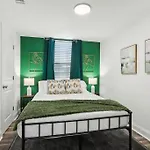 15 Bedrooms In The Heart Of Nola Apartment New Orleans