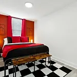 Elegant 5-Bedroom Nola Getaway