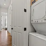 4br Gem On Gravier Close To Dining & Souvenirs *
