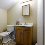 The Atlas House Hostel New Orleans