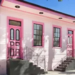 Easy Access To Canal Street Car Near French Quarter