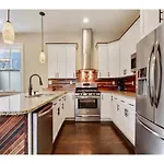 Lovely Historic Treme 3Bed And 2Bath, Prime Location