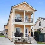 Colorful 5 Bedroom Home Near Superdome