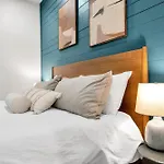 Bywater Condo W Pool & Gym Access